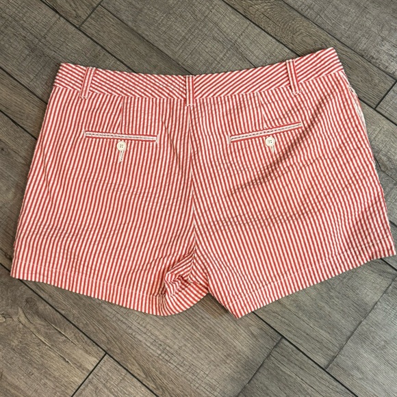 Gap Stretch Red and White Striped Mid-Rise Everyday Seersucker Shorts - Size 10 - Picture 2 of 7